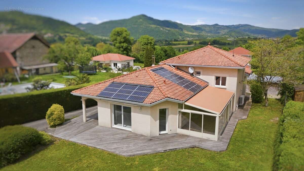 Maison à COUBLEVIE