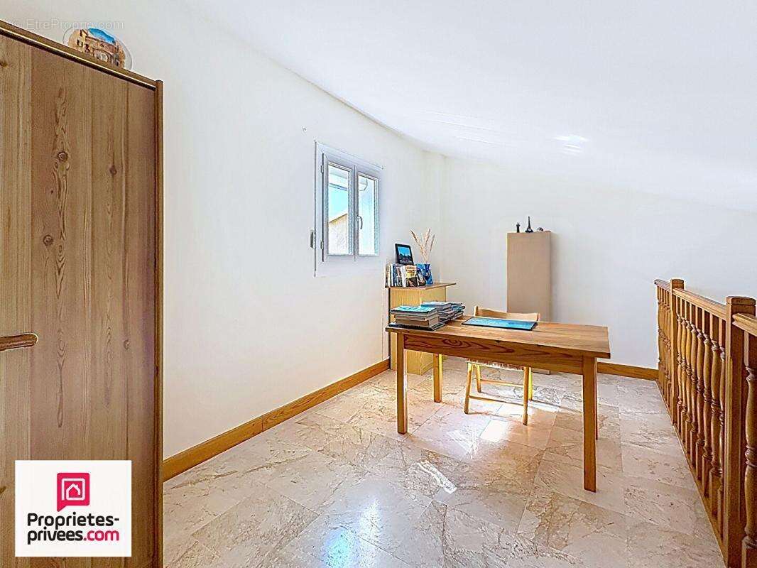 Rians VILLA T5 110 m²  avec garage et terrain à bâtir - photo 16