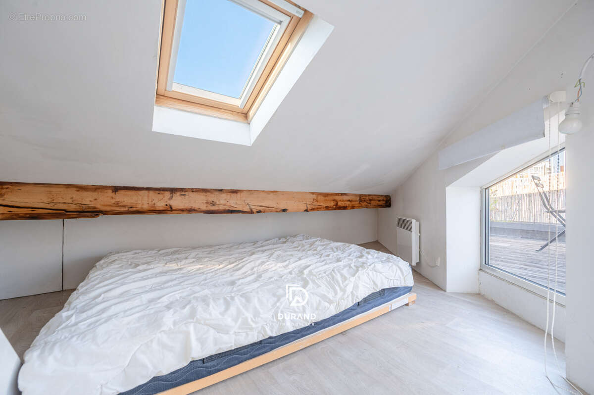 Appartement à MARSEILLE-6E