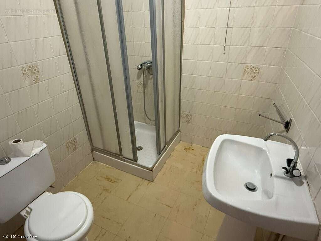 Petite Maison de Ville à Champagne Mouton - photo 9