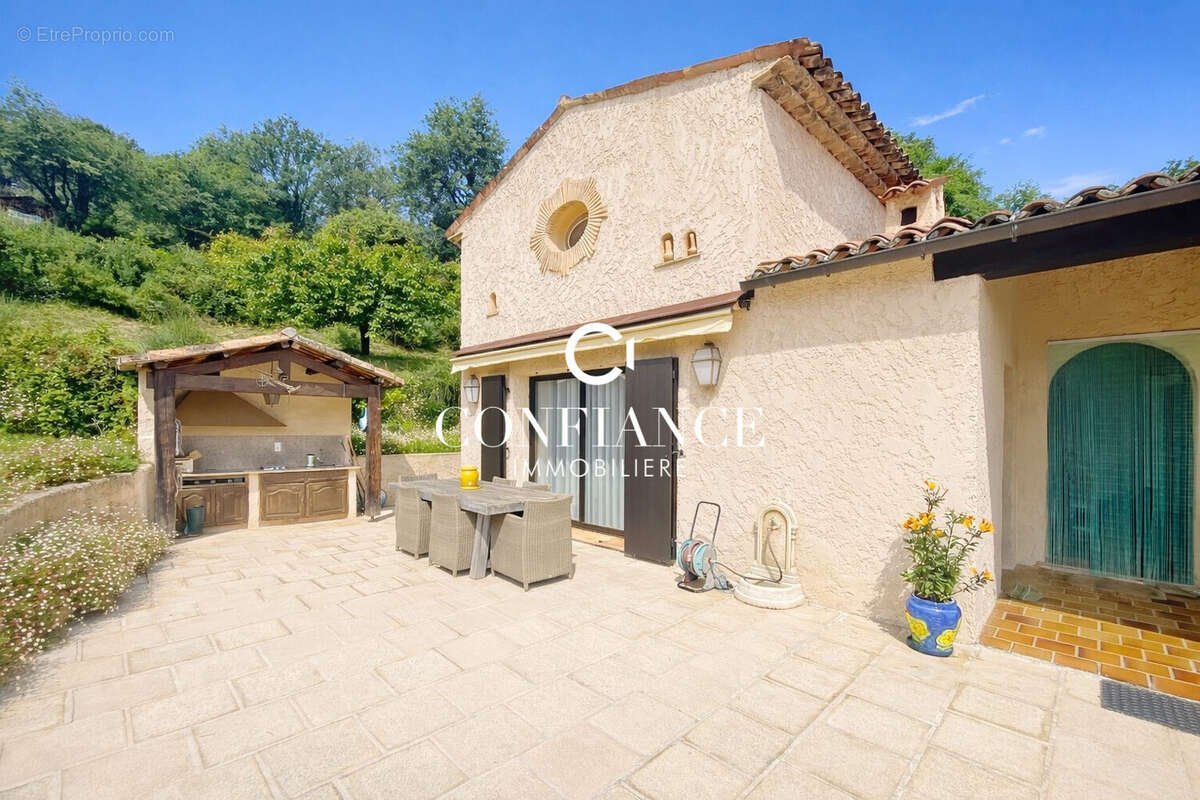 Maison à GATTIERES