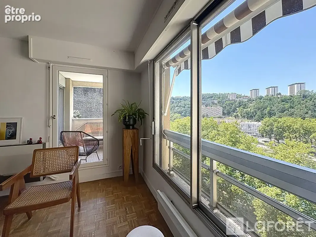 Quais de Saône - Appartement familial T4 -117m² lumineux avec vue dégagée - photo 7