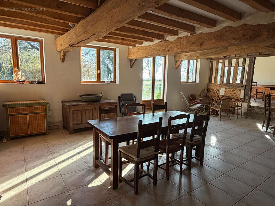 Maison à AMFREVILLE-LA-CAMPAGNE