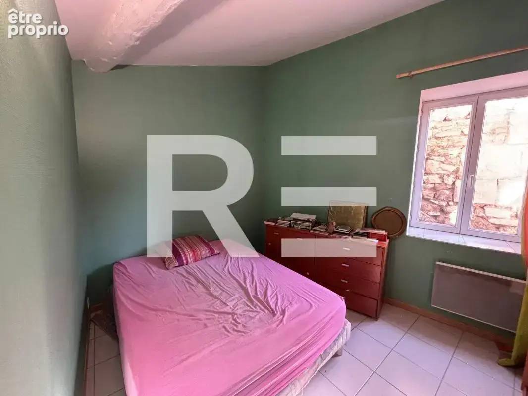 Appartement p1 38m2 nimes ecusson proximite place du chapitre - photo 4