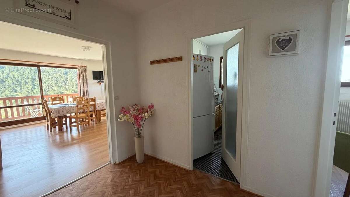 Appartement à VALLAURIS