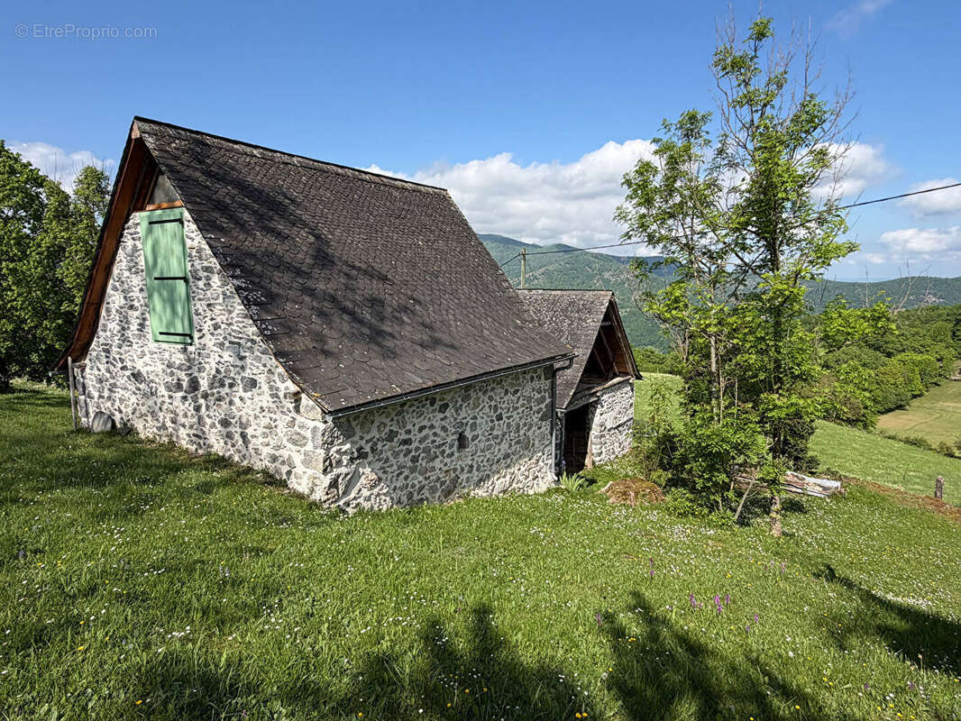 Maison,dépendance,grange sur les hauteurs de Moulis 09200 - photo 4