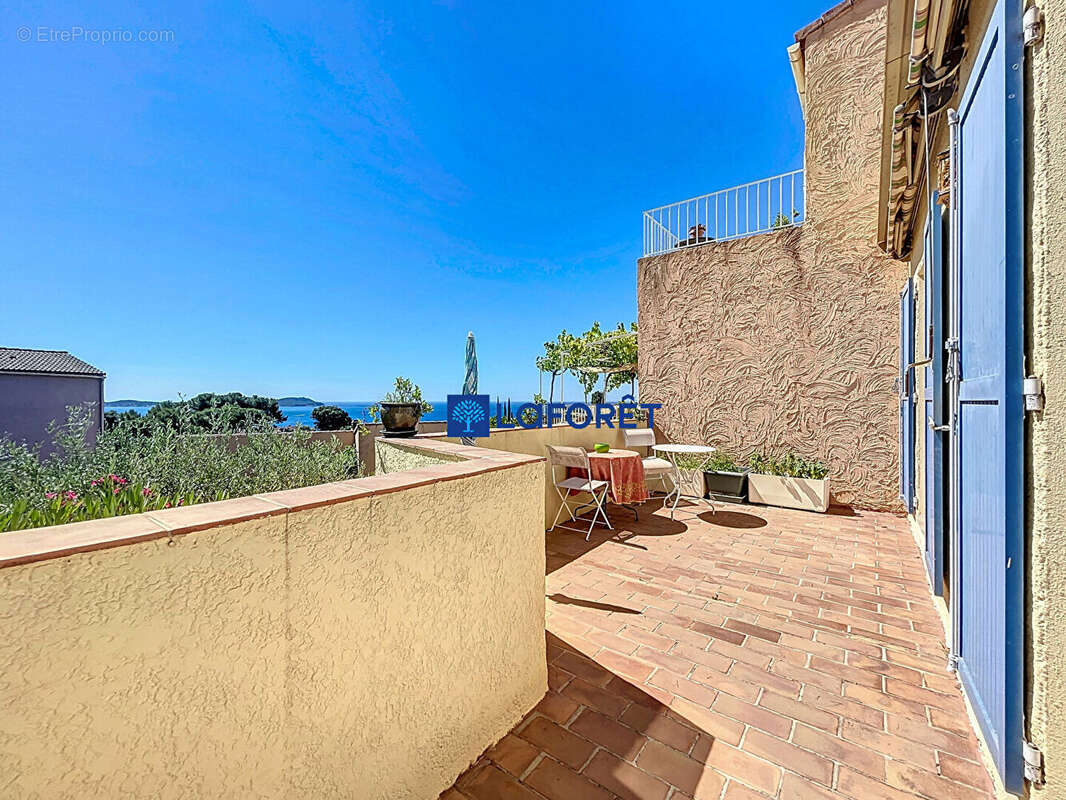 Maison à CARQUEIRANNE