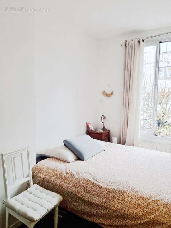 Appartement à LA GARENNE-COLOMBES