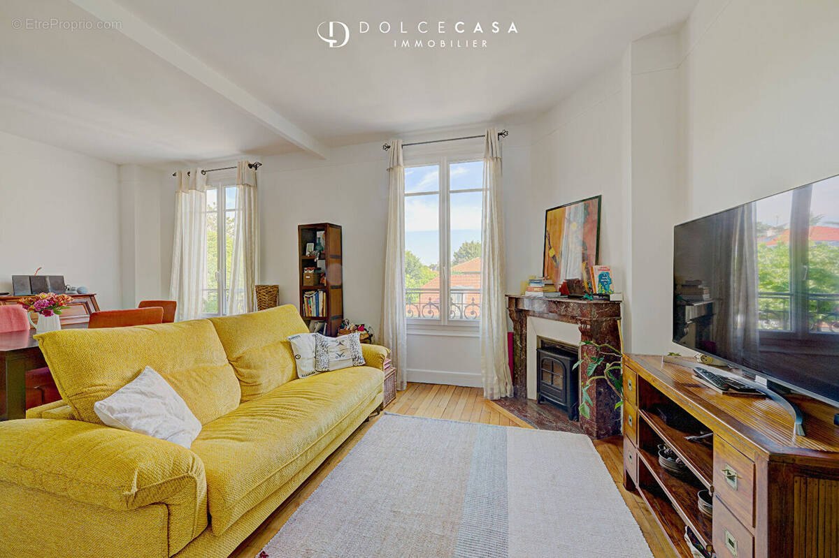 Appartement à LE PERREUX-SUR-MARNE