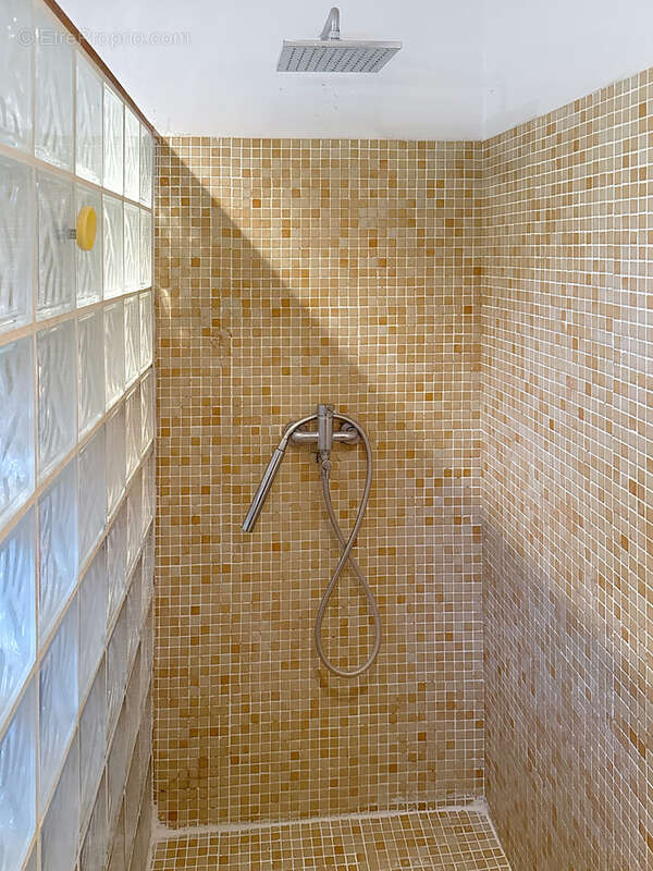 Maison à SAINT-MARTIN-DE-LANDELLES