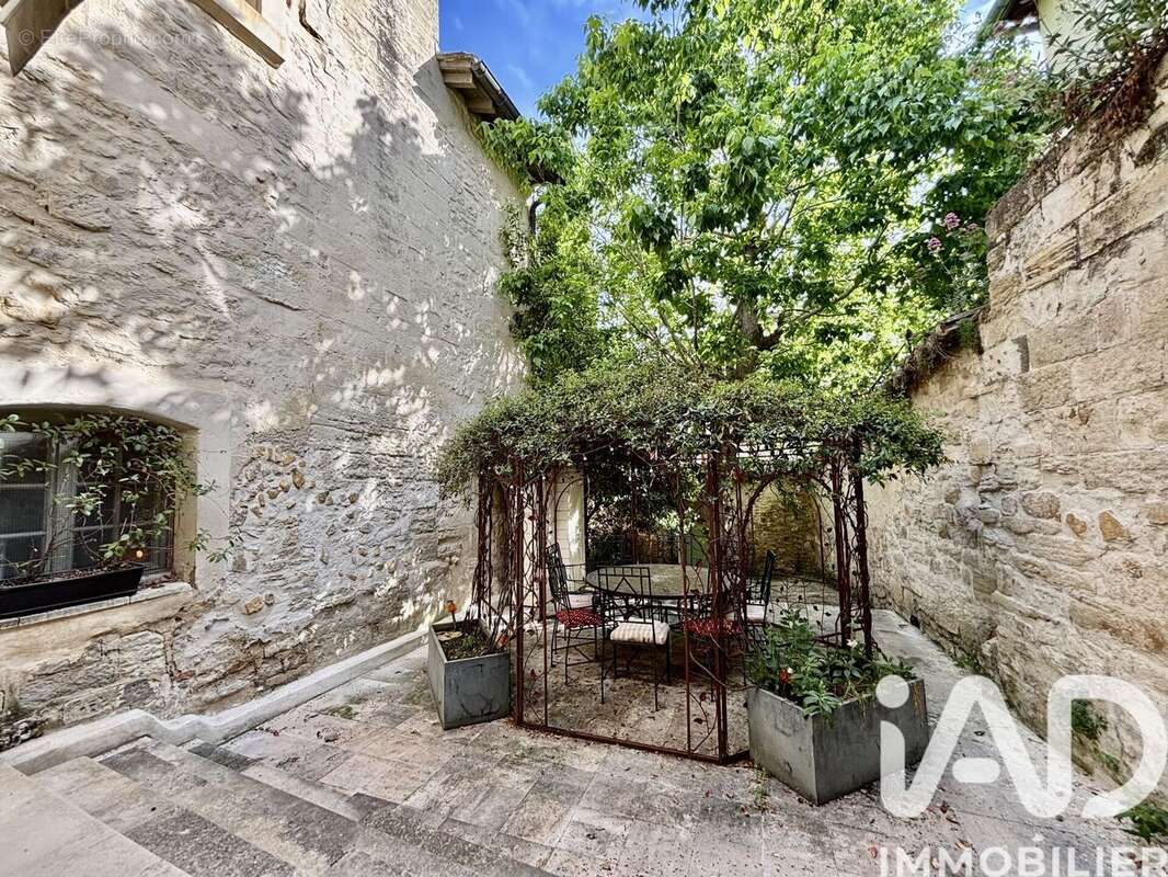 Photo 2 - Appartement à ARAMON