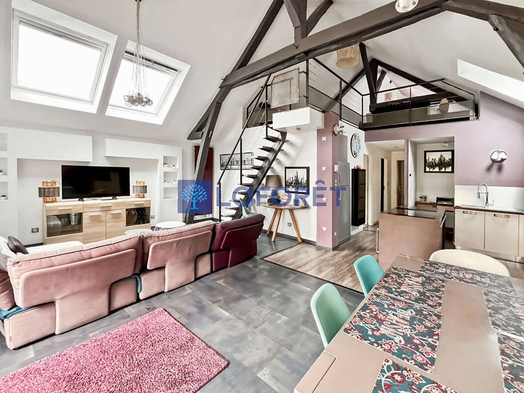 Maison à AZAY-LE-RIDEAU