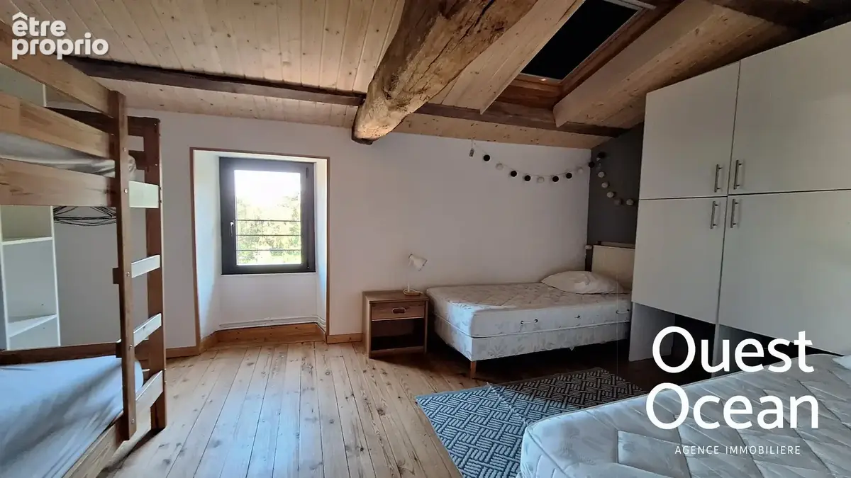 Grange renovée - 5 chambres - photo 16