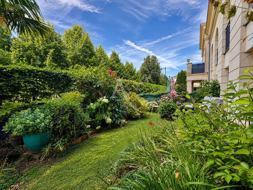 Appartement à BAILLY-ROMAINVILLIERS