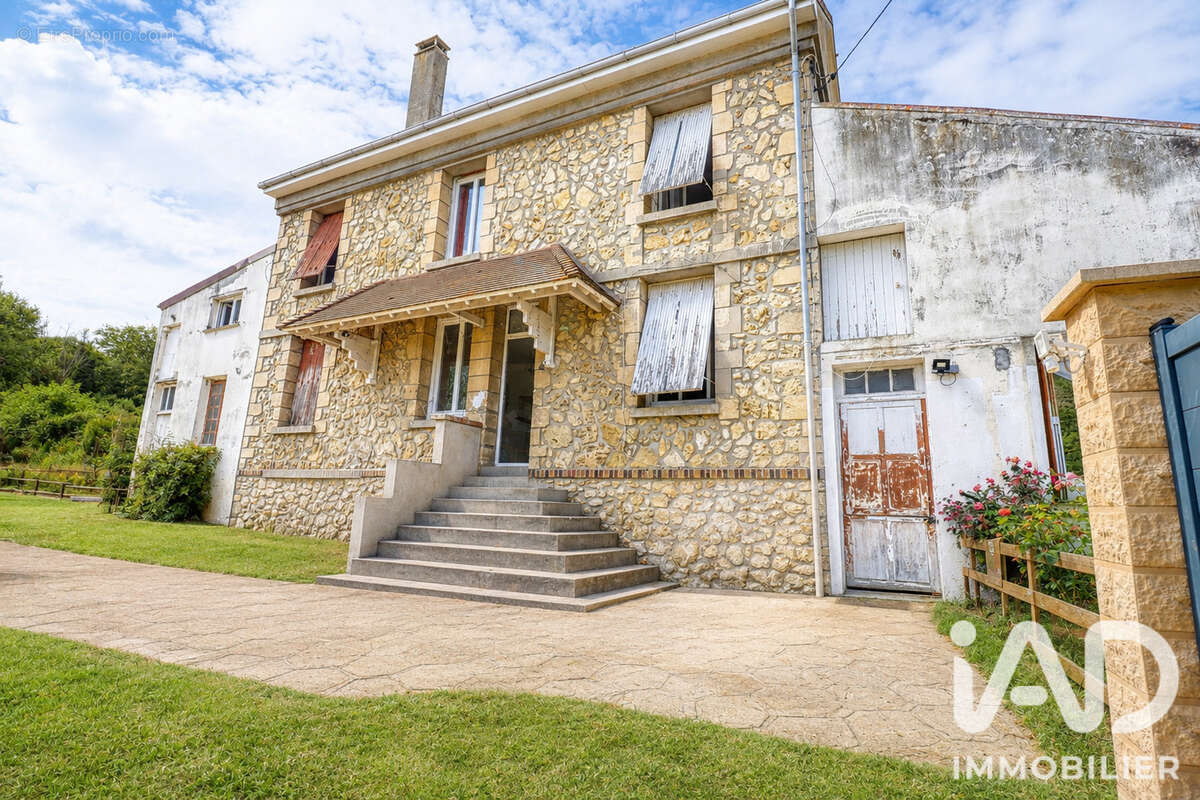 Maison 96 m² à Rieux  - photo 2