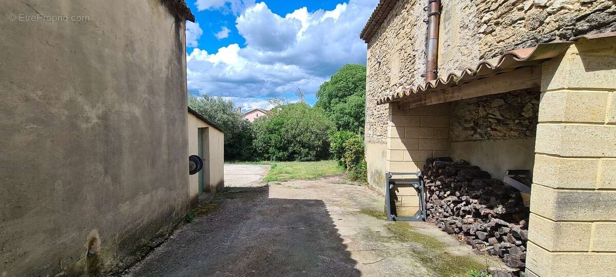 Maison à COLLIAS