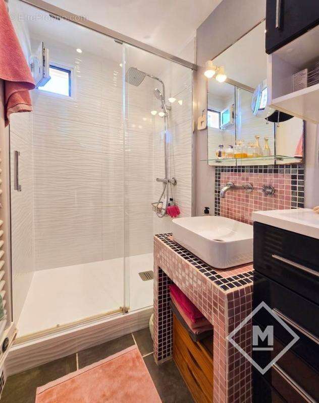 Appartement à MARSEILLE-7E