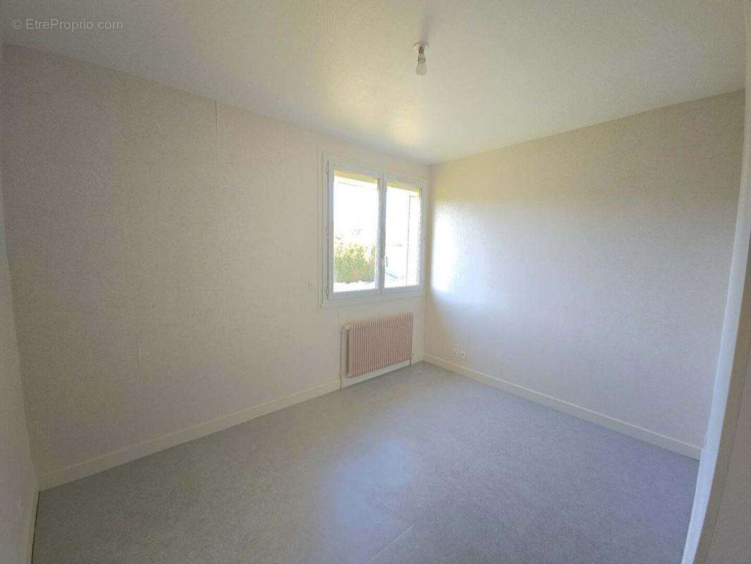 Maison à SAINTE-GAUBURGE-SAINTE-COLOMBE