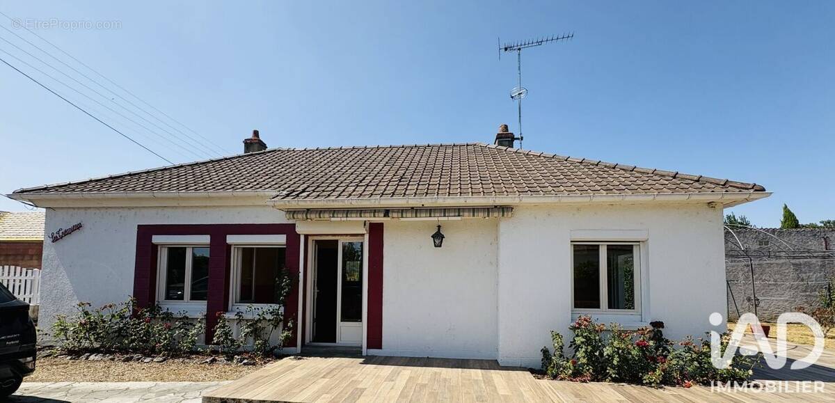 Maison 70 m² à Meung-Sur-Loire  - photo 1