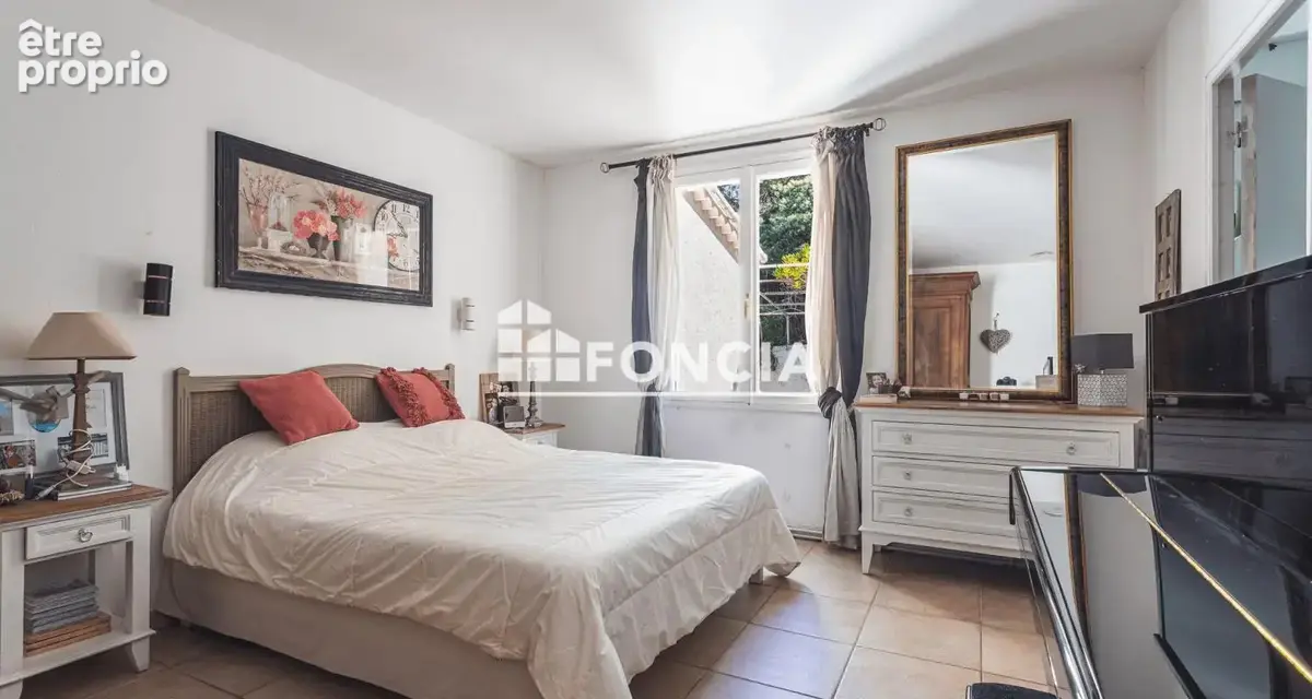 Bormes-les-mimosas – propriété avec piscine – 4 chambres – terrain 2 610 m² - photo 10