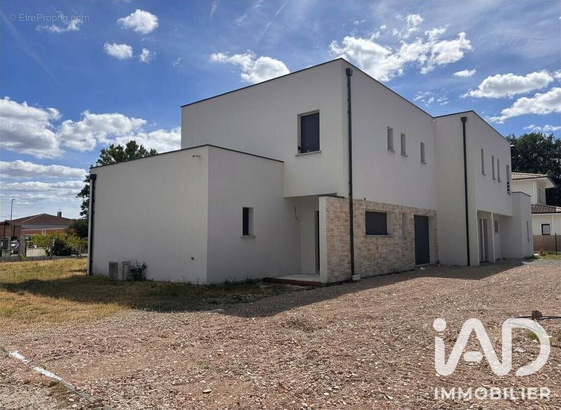 Photo 2 - Maison à MERIGNAC