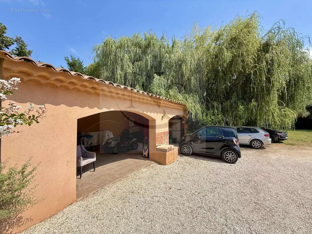 Élégante propriété de caractère aux portes d’aix-en-provence - photo 4