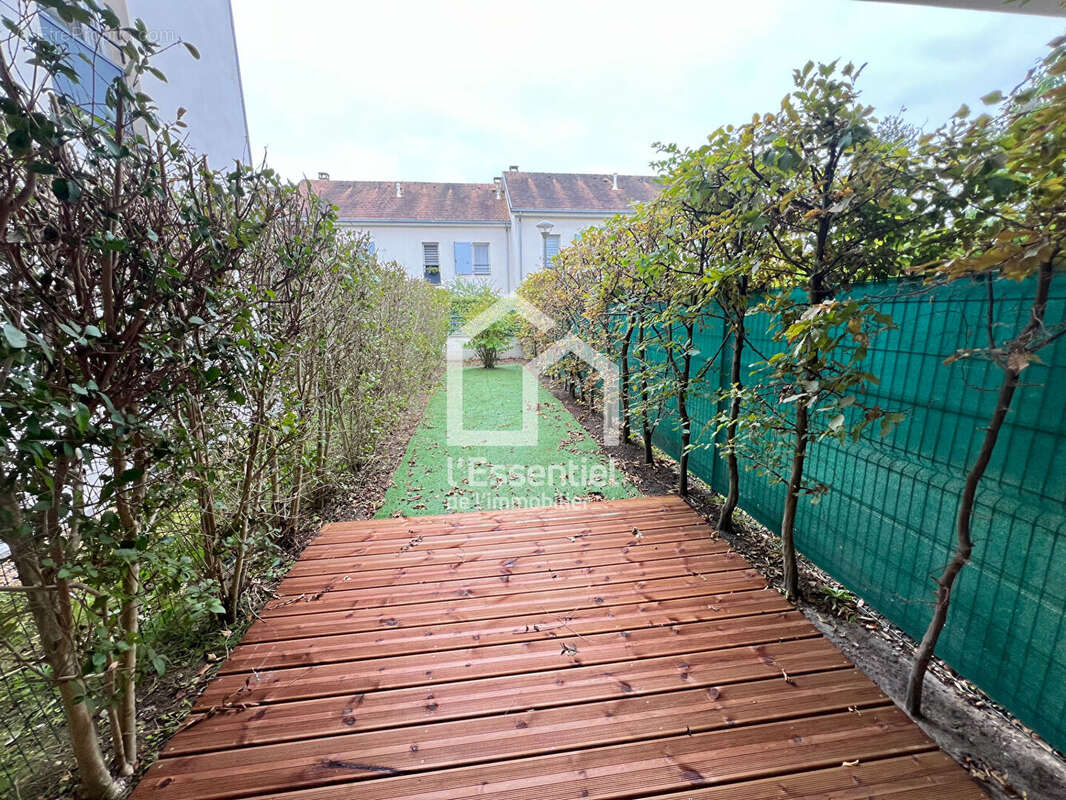 Appartement à VERNEUIL-SUR-SEINE