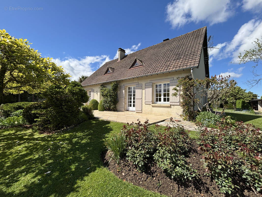 Maison à AGY