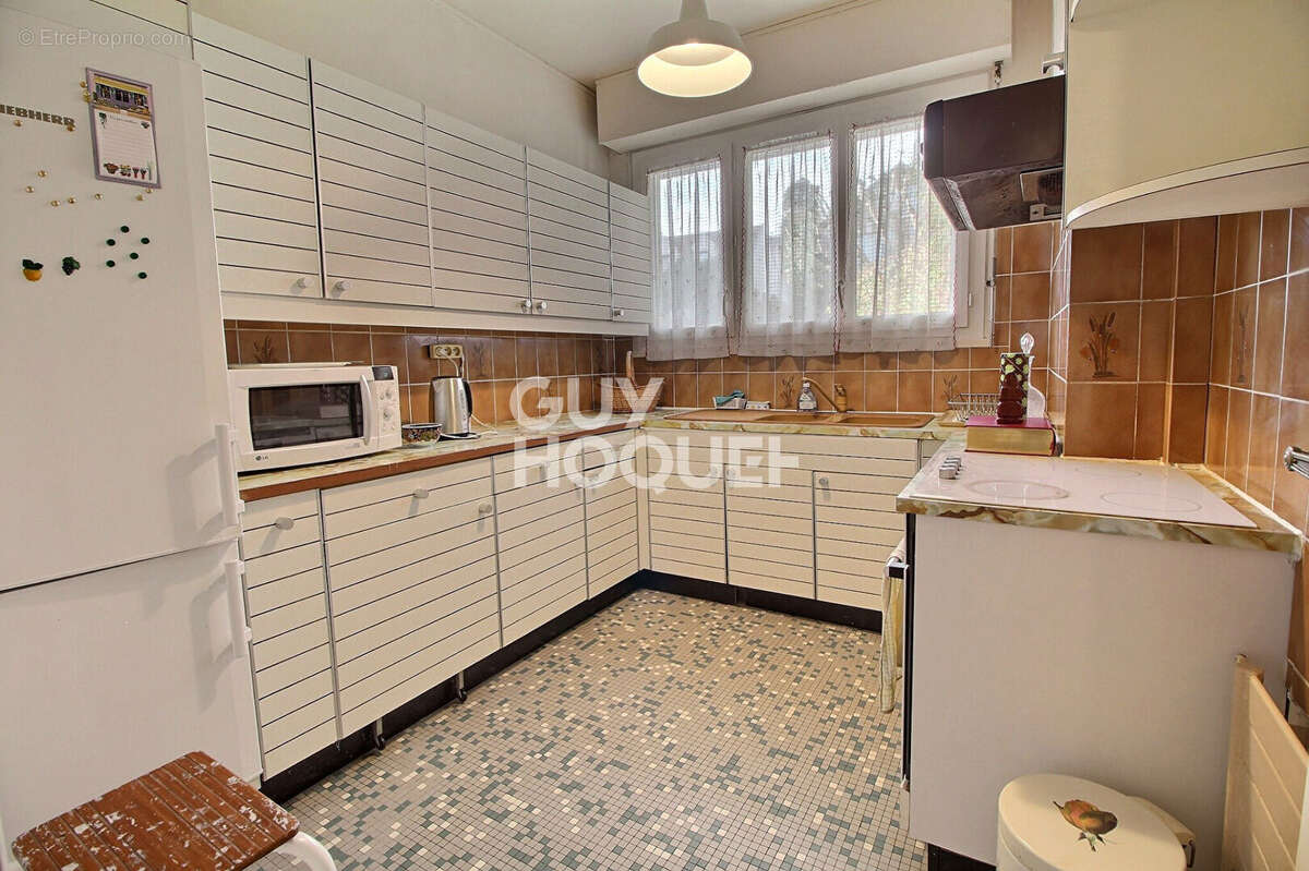 Appartement à CHAVILLE