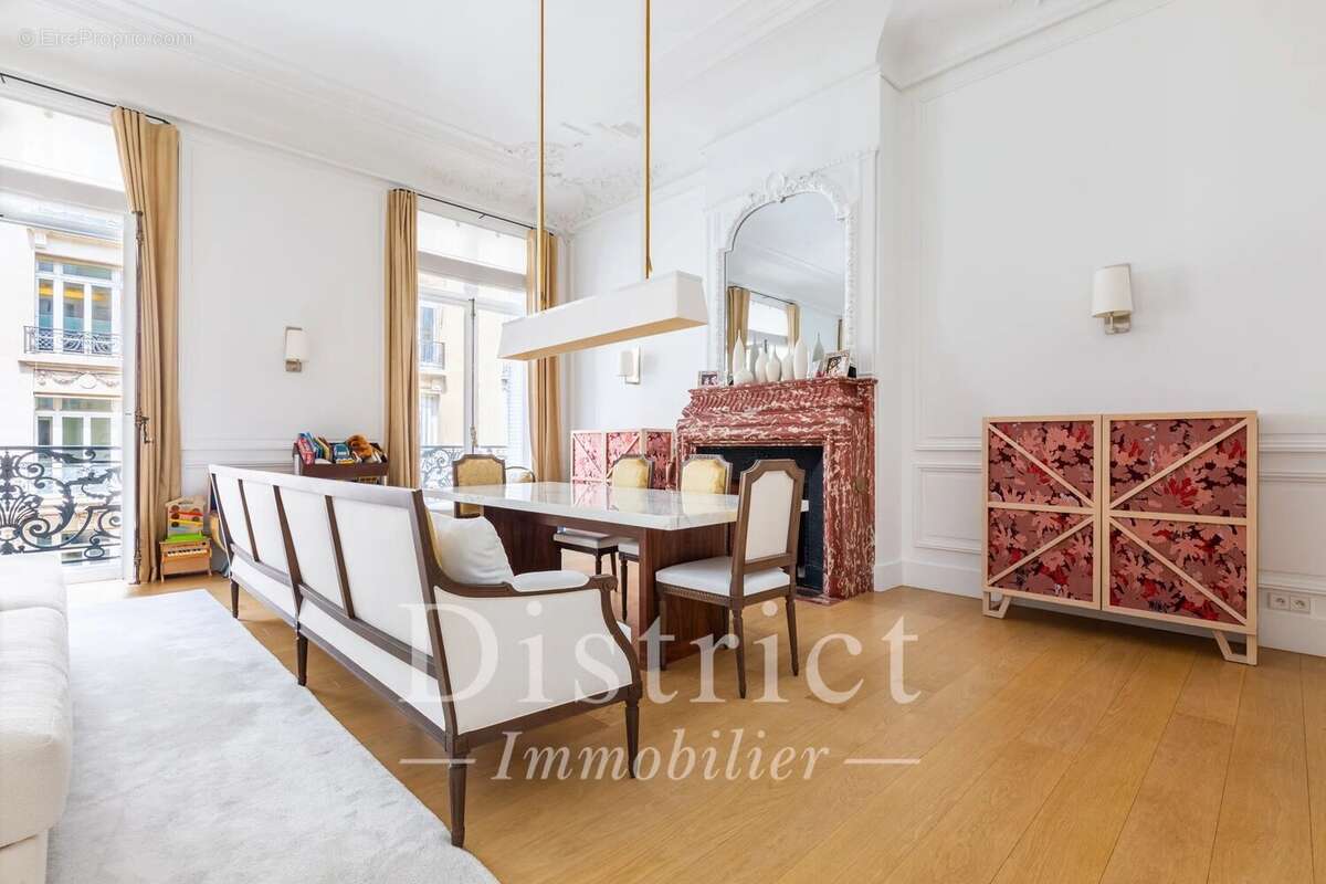 Exclusivité Avenue de Messine. Appartement entièrement rénové 242 m² - photo 5