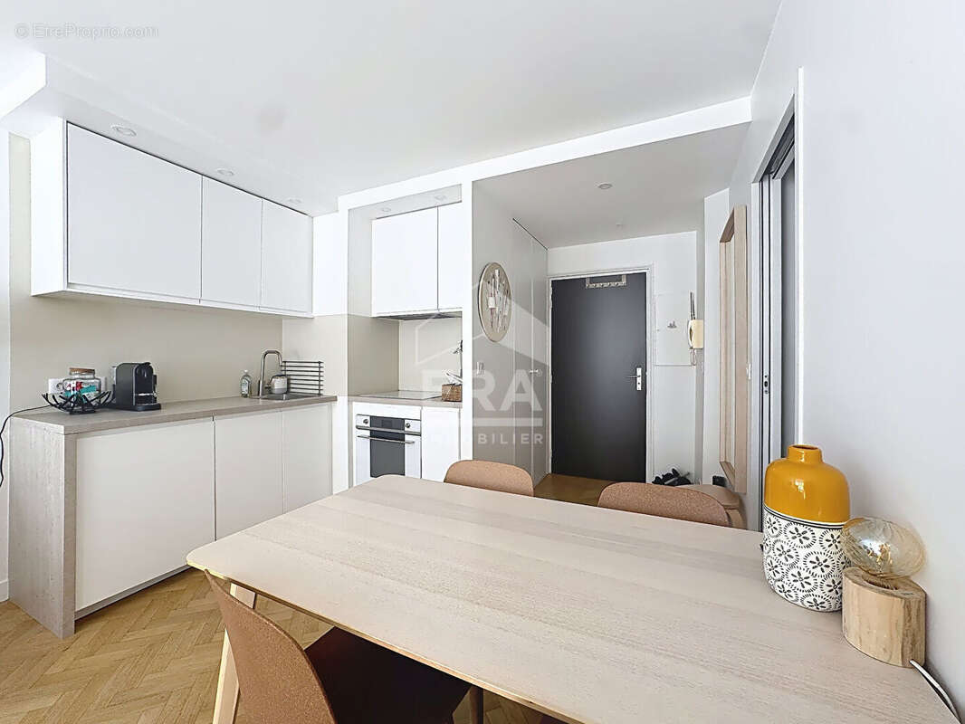Appartement à PARIS-12E