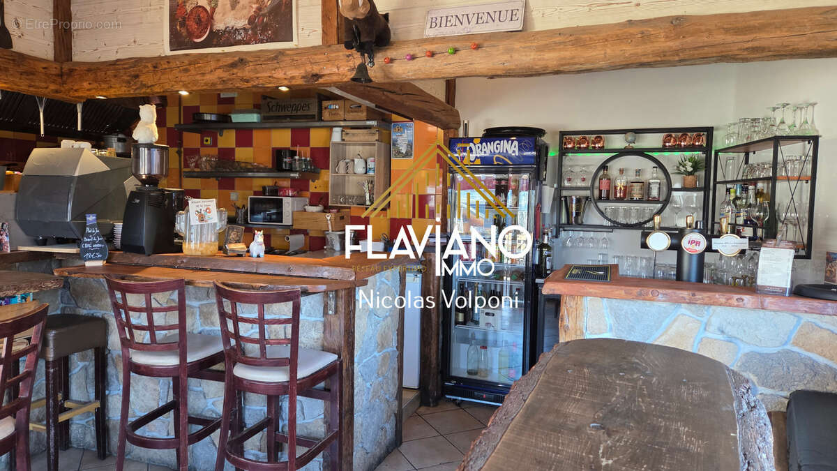 Commerce à LES THUILES