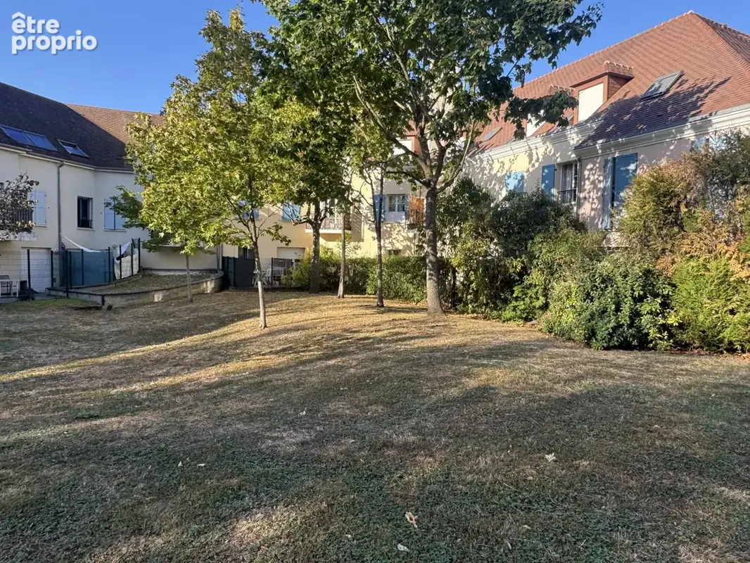 Appartement 1 pièce 27 m² à vendre à Villiers-Le-Bacle (91190) - photo 2