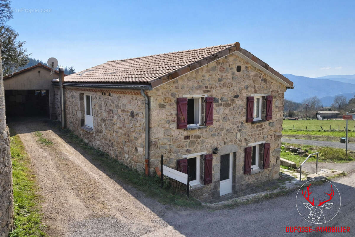 Maison à SAINT-JEAN-ROURE