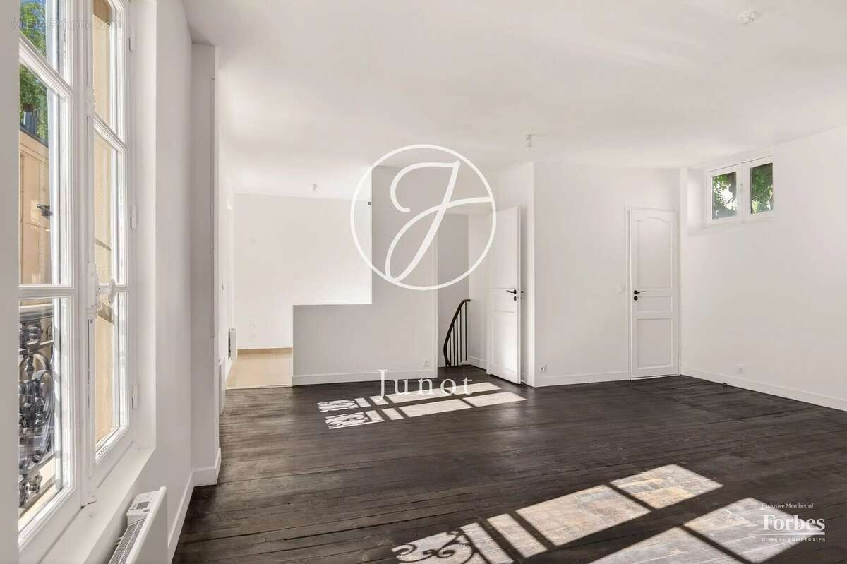 Appartement à VERSAILLES