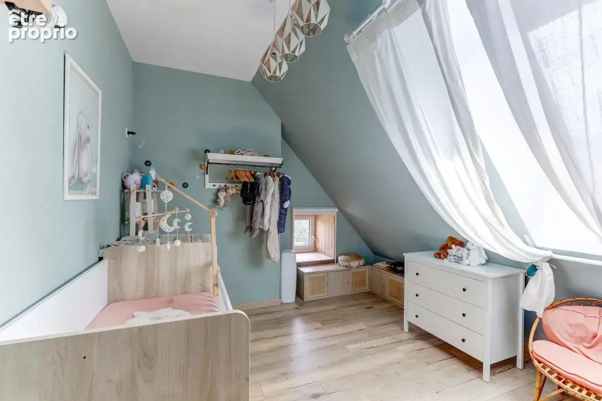Propriété de caractère de 290 m² bâtis, Saint-Pierre-Roche — Maison rénovée 130 m² + grange de 160 m² à restaurer - photo 15