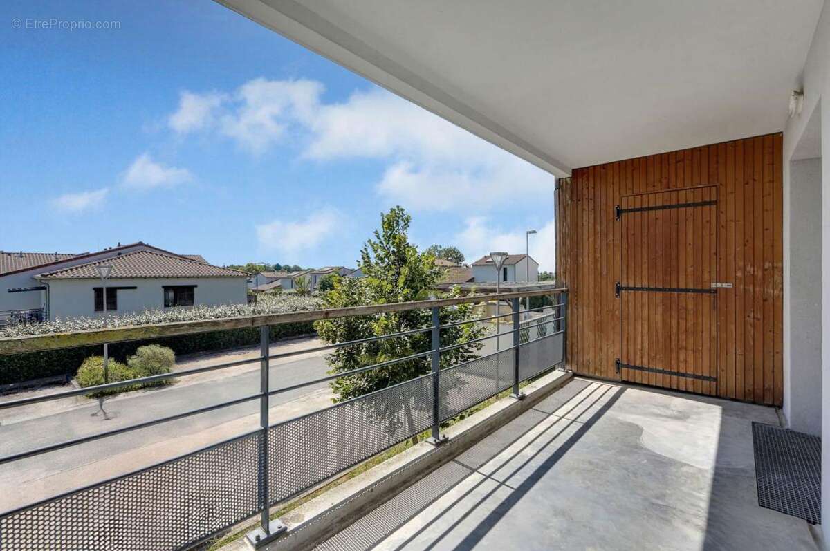 Appartement à SAINT-GENIES-BELLEVUE