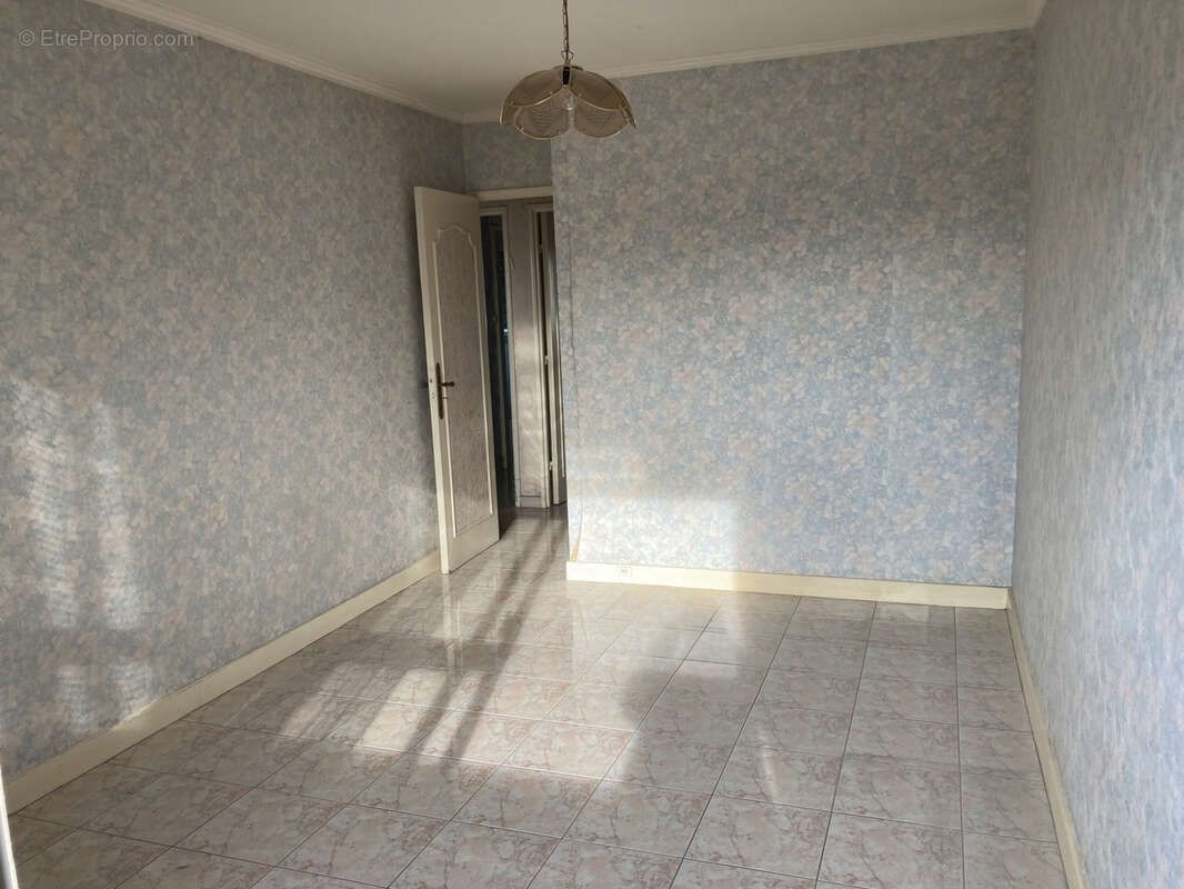 Appartement à SARCELLES