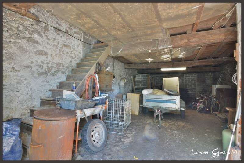 Maison de ville à vendre 4 chambres extérieur et garage sur la commune de Port Sainte Foy et Ponchapt en Dordogne - photo 18