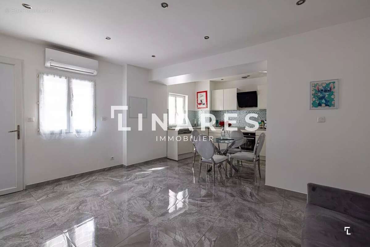 Appartement à MARSEILLE-11E