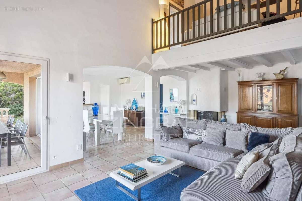 Maison à SAINT-RAPHAEL