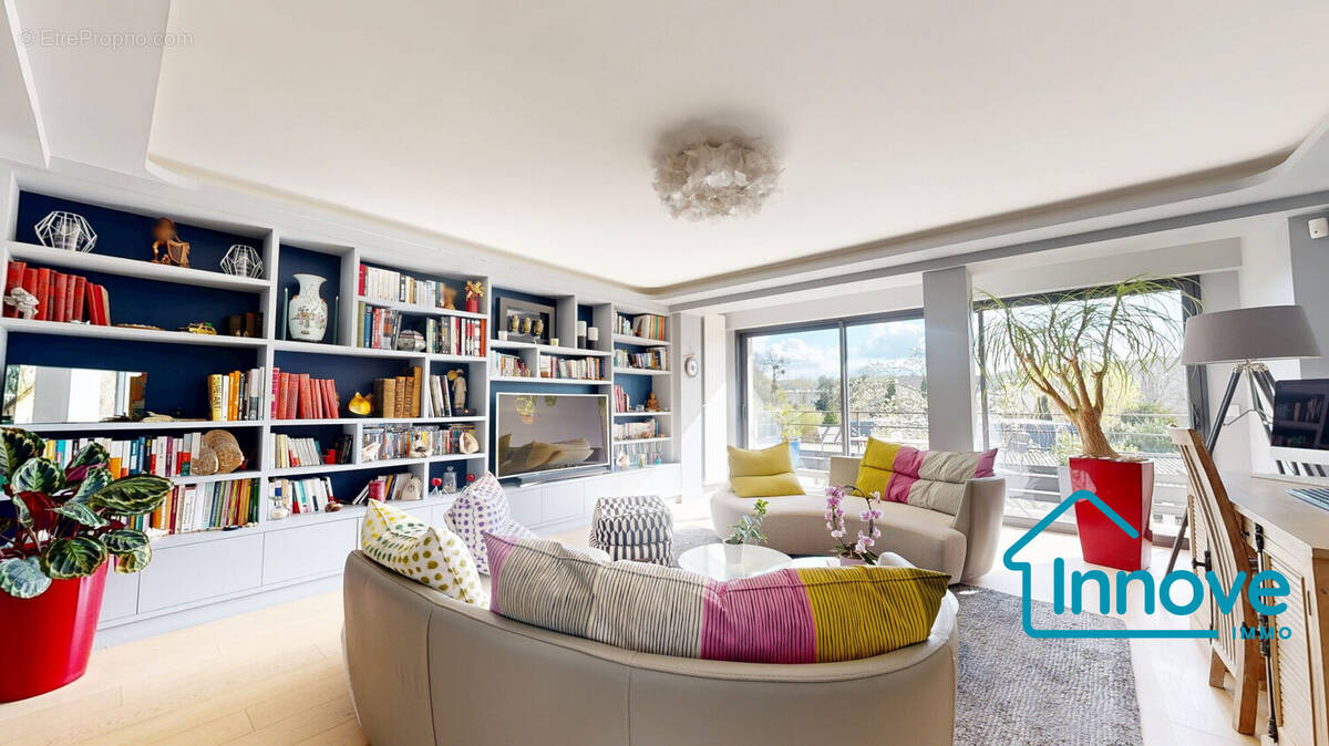 Appartement à VERSAILLES