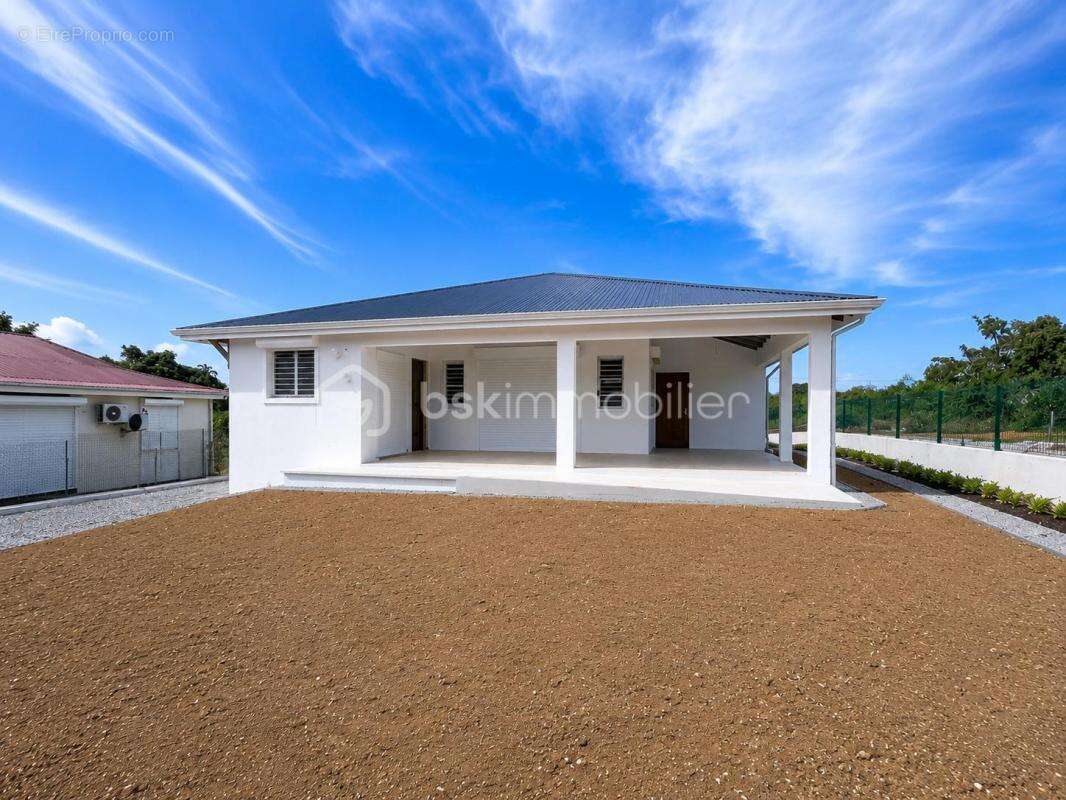 Opportunité ! Maison neuve 105 m2 - 3 chambres - Baie-Mahault - photo 2