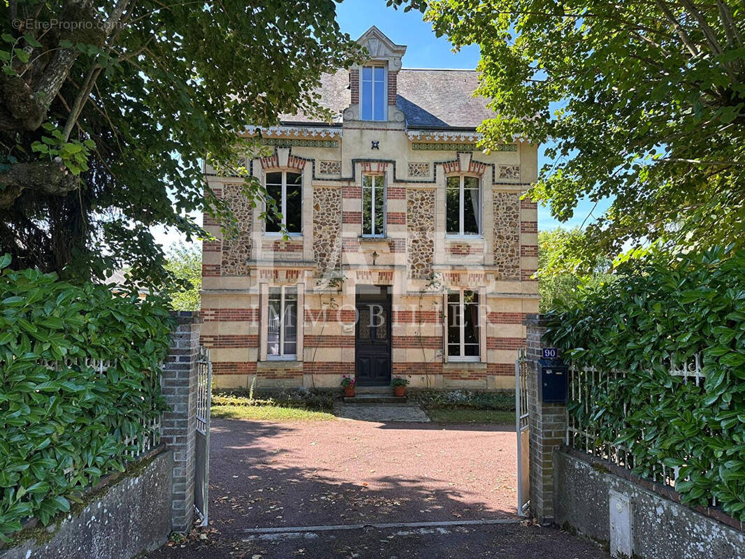 Maison à LA FERTE-BERNARD