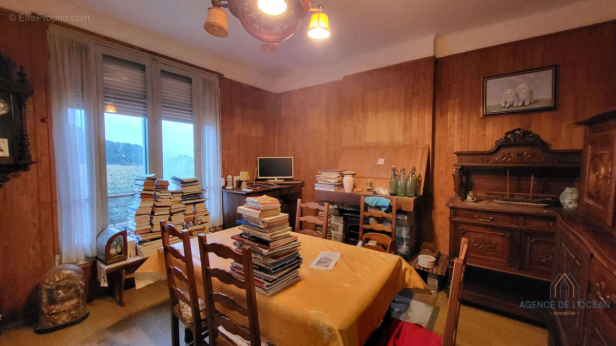 Maison à PLOUHARNEL