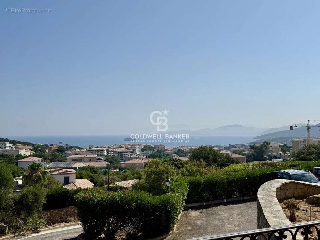 Appartement à L&#039;ILE-ROUSSE