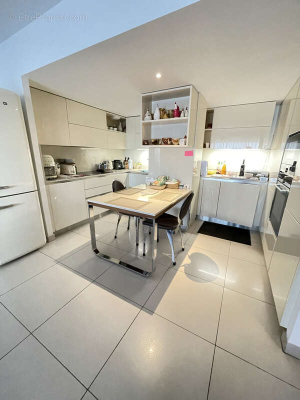 Autre à SAINT-RAPHAEL