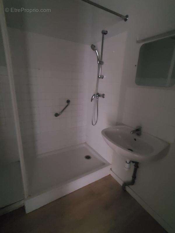 Appartement à LA CHAPELLE-BASSE-MER