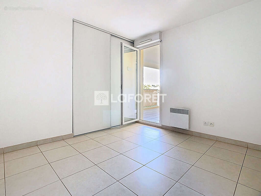 Appartement à LA VALETTE-DU-VAR