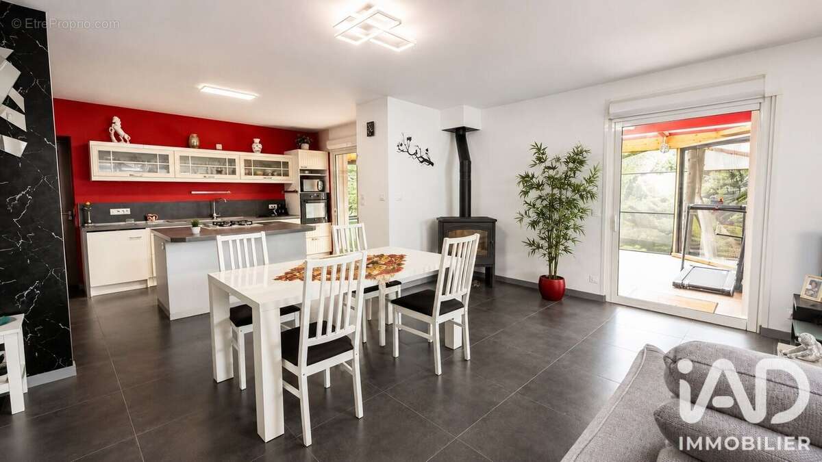 Maison 89 m² à Montescot  - photo 9